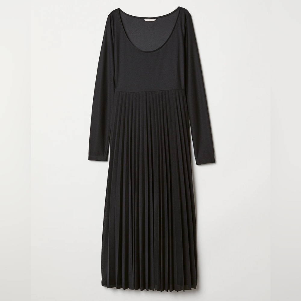 Merona black pleated dress
